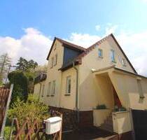 *Weitblick von der Dachterrasse* - Gepflegtes Einfamilienhaus auf idyllisch angelegtem Grundstück in schöner Ortsrandlage sucht neue Eigentümer - Georgenthal