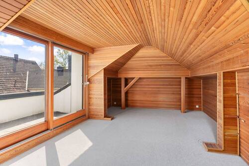 Zimmer 2 Dachboden (21,94 m²) ... - 