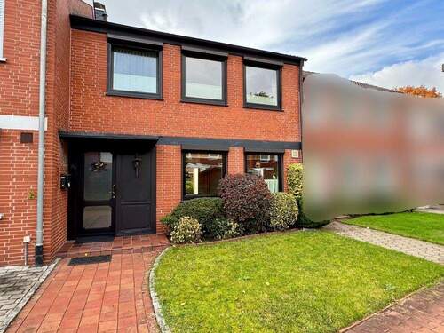 Vorderansicht - Familienfreundliches Reihenhaus in Obervieland