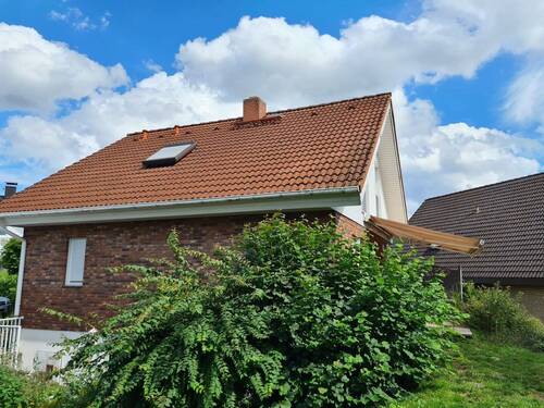 Haus Aussenansicht - 6 Zimmer Einfamilienhaus in Reiskirchen