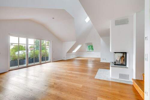 Heller_Wohnbereich - 4 Zimmer Etagenwohnung zum Kaufen in München