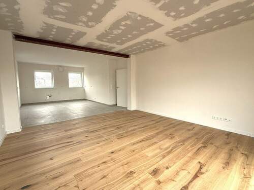 Wohn-/Essbereich & Küche - 