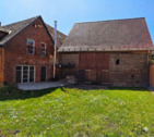 Haus und Scheune - 