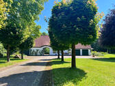 Allee - Seltenes Anwesen mit Parkgrundstück nahe Lüneburg