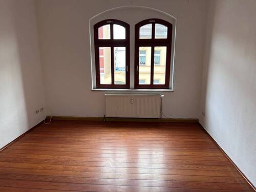 Wohnzimmer - Etagenwohnung mit 60,00 m&sup2; in Bernburg zur Miete