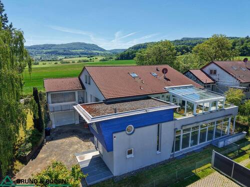 03 - Luftbild Haus und Garten - Familienidylle trifft Möglichkeiten - Haus mit Loft-Praxis-Atelieranbau