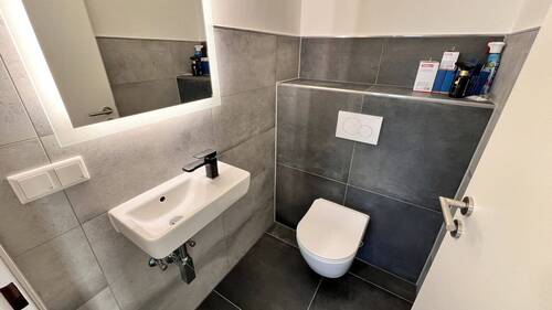 WC - 