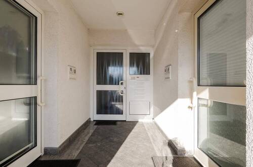 Hauseingang - 4 Zimmer Büro zum Kaufen in Leverkusen