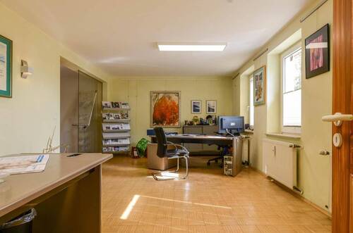 Büro 2 - 