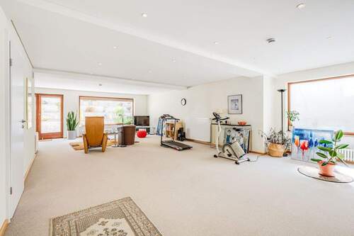 Hobbyraum - Einfamilienhaus mit 264,80 m&sup2; in Vaterstetten zum Kaufen