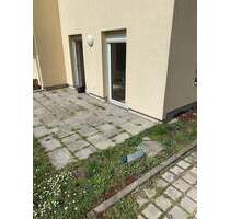 Entzückende 2 Zimmerwohnung mit kleiner Terrasse in Holzhausen zu verkaufen - Leipzig