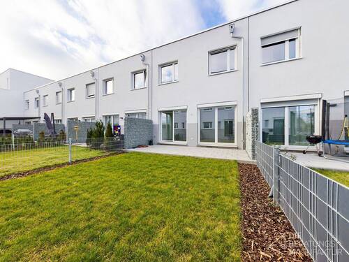 Garten - Ein Wohntraum für die junge Familie in Höchstadt a. d. Aisch mit EBK und Garten