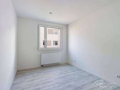 Kinderzimmer/Büro - 