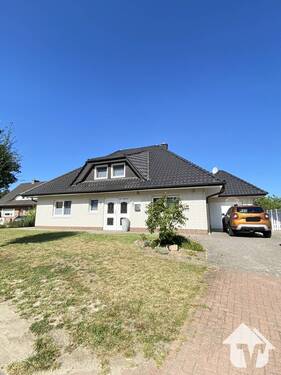 Außenansicht - Idyllisches Einfamilienhaus mit großem Garten in Siedlungslage verfügbar!