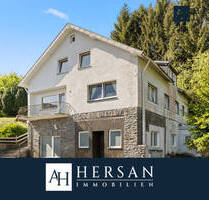 Freistehendes Wohn- und Geschäftshaus mit Renovierungsbedarf - Platz für neue Ideen in Simmerath! - Simmerath / Dedenborn