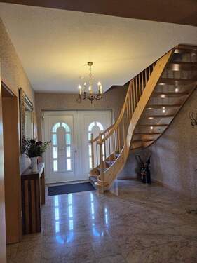 Flur EG - 7 Zimmer Einfamilienhaus in Winsen/Aller