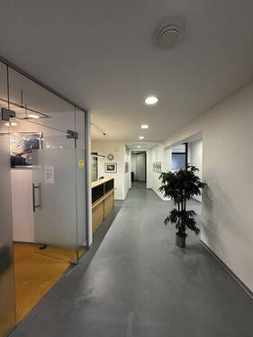 Eingang - 7 Zimmer Büro zur Miete in Trier