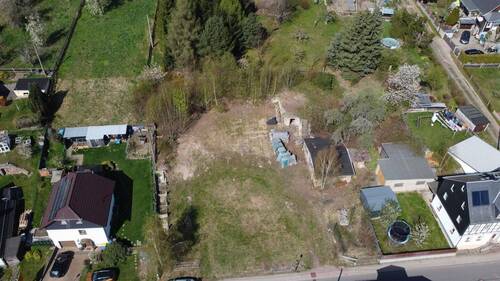 Grundstück West - Großzügiges Wohnbaugrundstück in ruhiger, naturnaher Lage von Seifersbach mit Vorbescheid