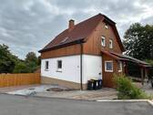 Vorderseite - RESERVIERT - EFH mit Nebengebäude