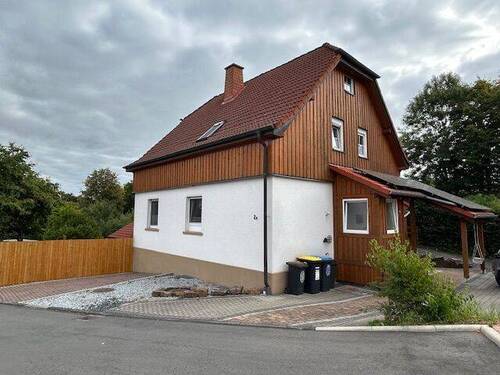 Vorderseite - RESERVIERT - EFH mit Nebengebäude