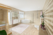 Badezimmer mit Sauna - 