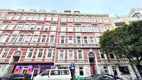 Straßenansicht - Hamburg Schanze: Modernisiertes, voll vermietetes Zinshaus mit knapp 1000 qm