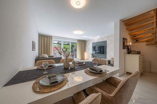 Esszimmer_gestaged - Reihenmittelhaus mit 113,70 m&sup2; in Ellerhoop zum Kaufen