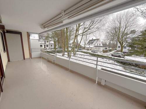 Großzügiger Balkon - 3 Zimmer Etagenwohnung zum Kaufen in Bremen