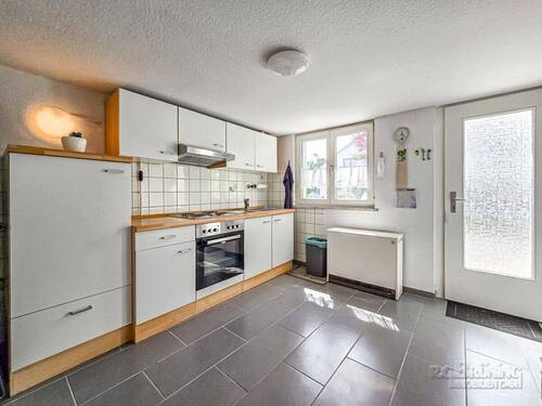 Küche mit Einbauküche Altbau - 