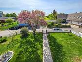 Großer Garten mit Terrassen - 6 Zimmer Mehrfamilienhaus, Wohnhaus in Kehl