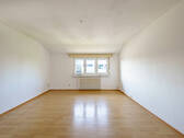 Wohnzimmer Ansicht 2 - 1 Zimmer Etagenwohnung zum Kaufen in Ettlingen