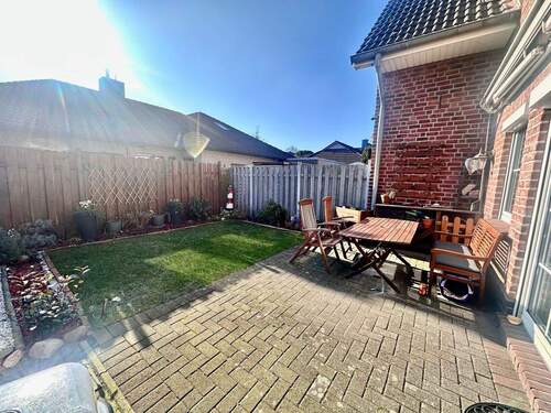 rückwärtiger Gartenanlage - 4 Zimmer Reihenmittelhaus in Bad Zwischenahn