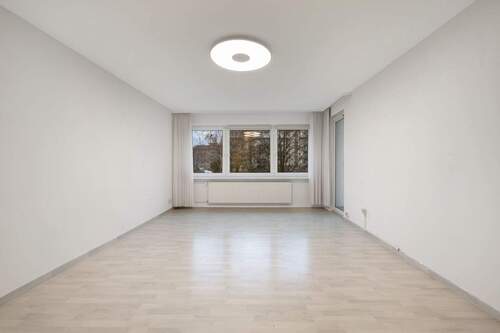 Wohnzimmer - 2 Zimmer Etagenwohnung zum Kaufen in Neu-Isenburg