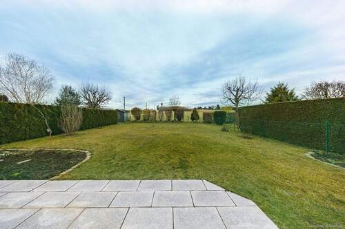 traumhafter Garten - 6 Zimmer Doppelhaushälfte in Baierbrunn