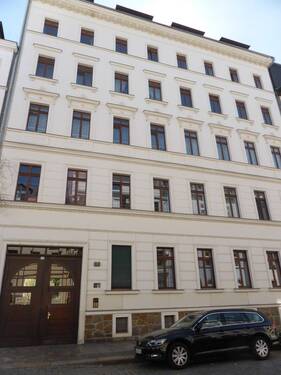 Objektansicht.JPG - ** Zentrum-Süd: Sanierte 2-Zimmerwohnung mit Balkon und eigenem Garten in exklusiver Lage **