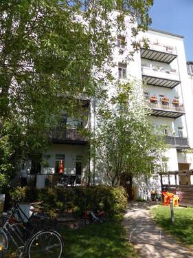 Rückansicht.JPG - 2 Zimmer Terrassenwohnung zum Kaufen in Leipzig