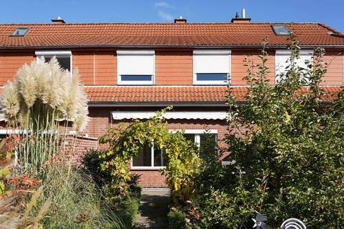 Gartenansicht / Südterrasse - 