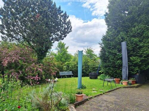 abgeschirmter Gartenbereich - 6 Zimmer Einfamilienhaus in Dorfhain
