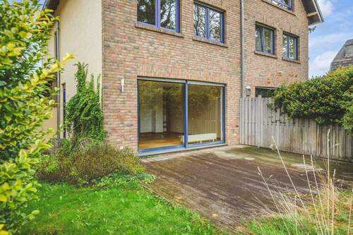 Terrasse - Einfamilienhaus mit 140,00 m&sup2; in Aachen zum Kaufen