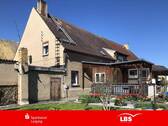 Ansicht - Familienhaus mit großen Grundstück