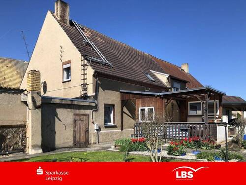 Ansicht - Familienhaus mit großen Grundstück