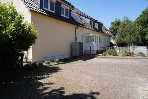 4 Pkw-Stellplätze - 