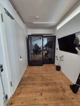 Flur mit 2 Call Boxen - Büro in München zur Miete