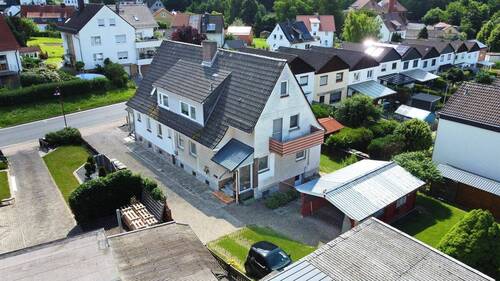 dji_fly_20250616_105600_974_1750064205825_photo_optimized - 7 Zimmer Mehrfamilienhaus, Wohnhaus in Kaufungen / Oberkaufungen