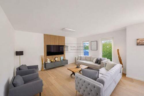 Gemütliches Wohnzimmer - 5 Zimmer Mehrfamilienhaus, Wohnhaus zum Kaufen in Hamburg