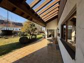 Terrasse - Wohnen auf einer Ebene: Freistehendes Einfamilienhaus in Gärtringen, perfekt für zwei!