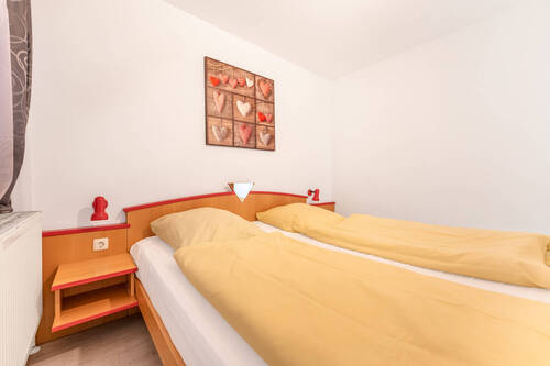 Schlafzimmer - Etagenwohnung mit 34,60 m² in Runding zum Kaufen