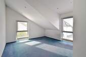 Schlafzimmer 2 von 4 - 