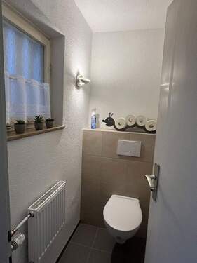 Gäste WC im EG - Doppelhaushälfte mit 148,00 m&sup2; in Aalen zum Kaufen