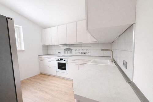 großzügige Küche - Mehrfamilienhaus, Wohnhaus mit 125,00 m&sup2; in Hollenstedt zum Kaufen